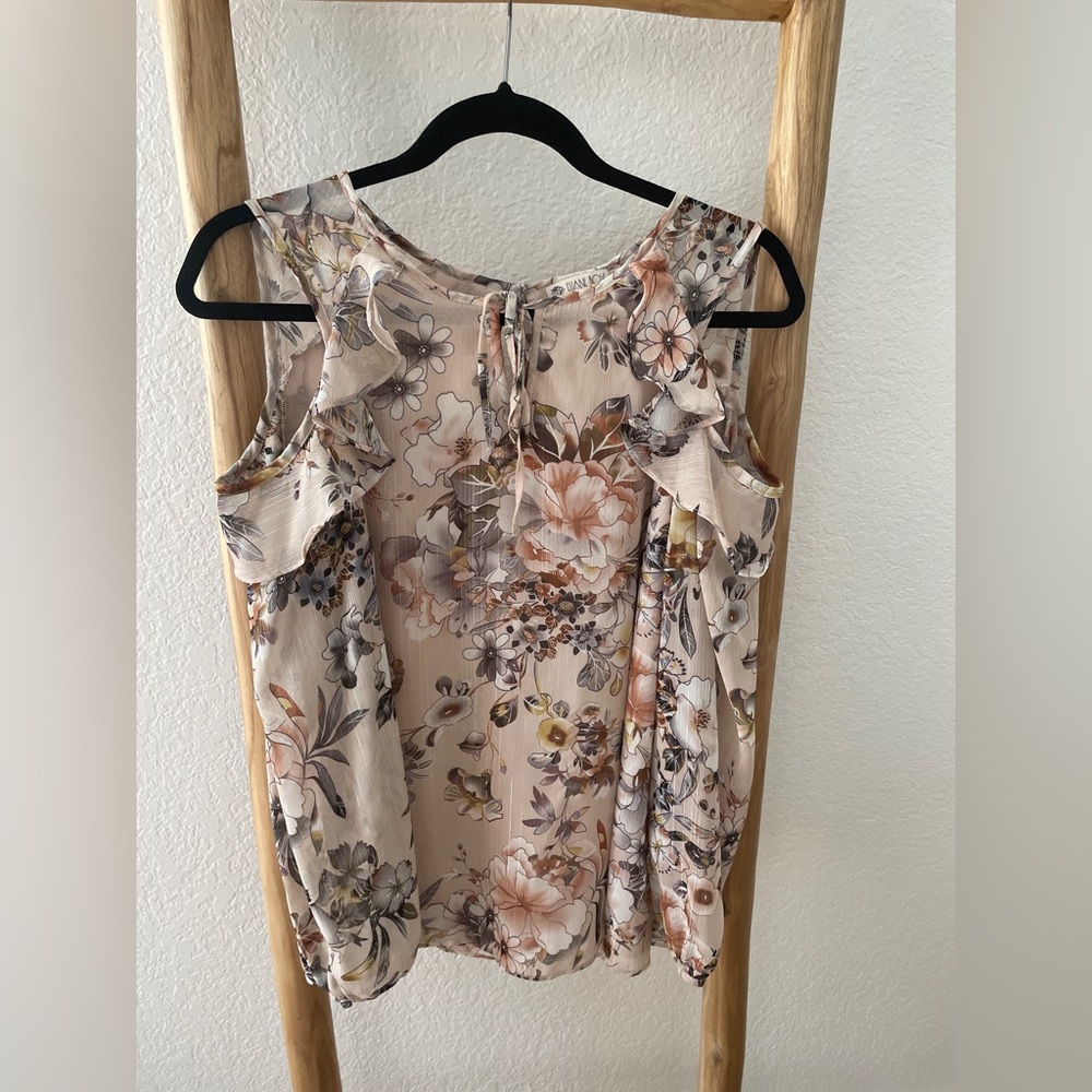 ELIANE ROSE Floral Blouse